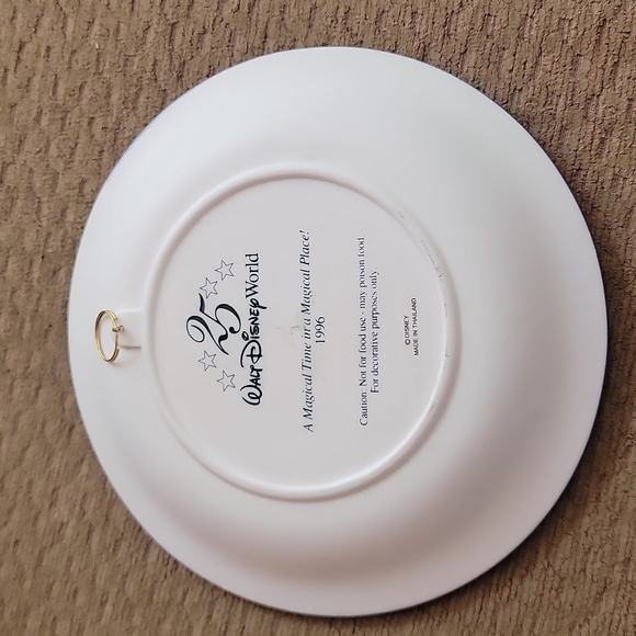 Vintage Walt Disney World 25th Anniversary Decorative Plate - Picture 3 of 4